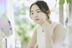 皮脂・油が気になる理由とは？肌がベタつく本当の理由と対策