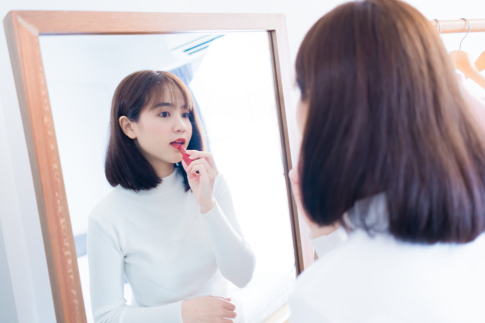 唇が乾燥・荒れやすい理由とは？