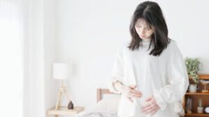 便秘の原因とは？見落としがちな「酵素不足」と腸内環境の深い関係