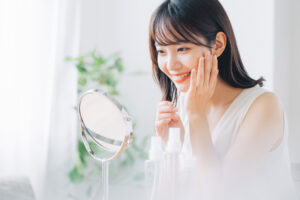 ビタミンC美容液の効果とは？毛穴・美白・エイジングケアまで徹底解説