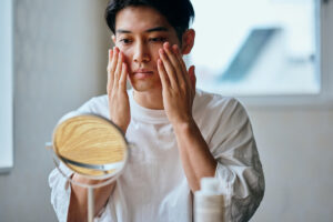 メンズ向けの化粧水の選び方とは？男性の肌悩みに合う化粧水を紹介